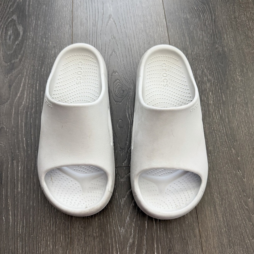 Crocs Mellow Recovery Slides Comfort Waterproof Sandals Light Gray Mens 9 Sporty